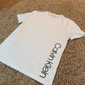 NWOT Men’s Calvin Klein Tee